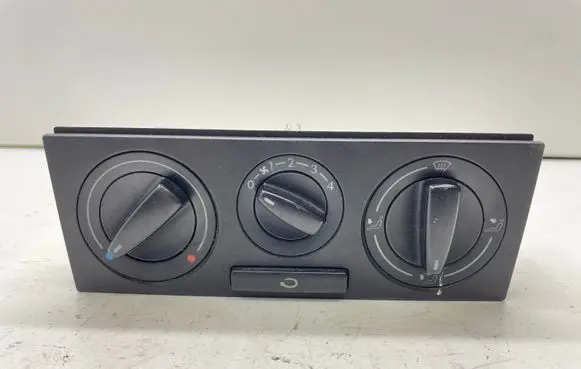 Volkswagen Polo III 6N 6N2 6NF Climate control unit