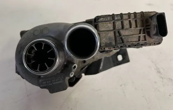 Volkswagen Touareg II Turbo 057145873N 792913