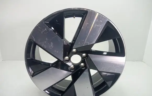Volvo XC40 R20 alloy rim 32143629