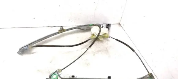 Renault Laguna III Front door window regulator with motor 807310002R 978403101 978931015