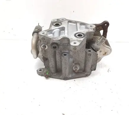 Oil filter mounting bracket