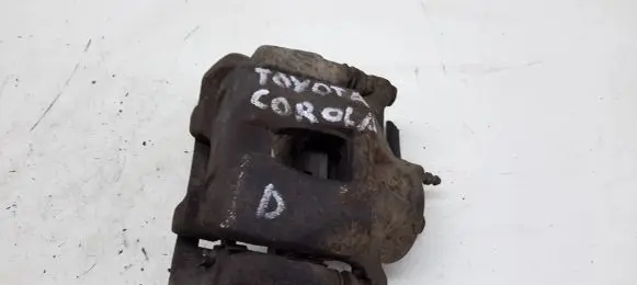 Toyota Corolla Verso E121 Front brake caliper