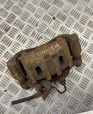 Mitsubishi Pajero Sport I Front brake caliper