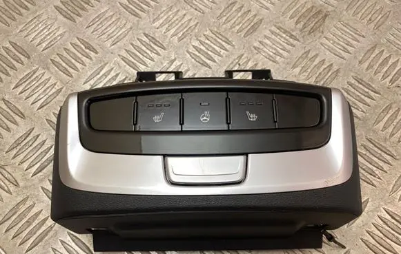 Hyundai Tucson IV NX4 Seat heating switch 93320N7010
