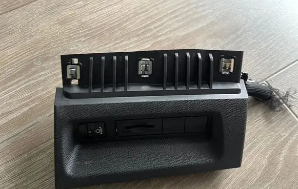 Peugeot 308 Other devices 98095437ZD