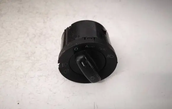 Volkswagen PASSAT B6 Light switch 1K0941431AS