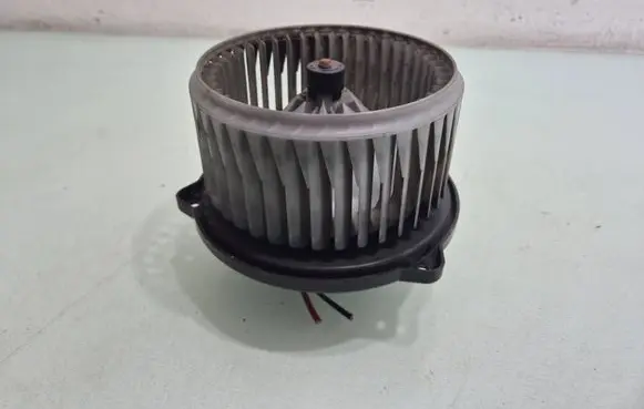 Mitsubishi Pajero Heater fan/blower 1163408601