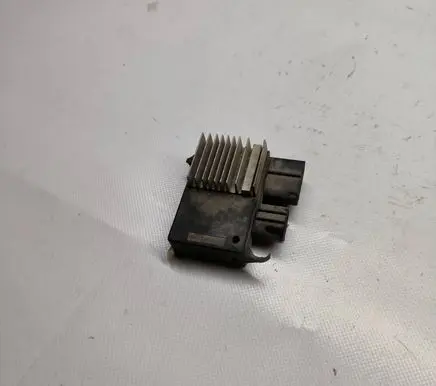 Toyota Auris 150 Coolant fan relay 8925712010 4993003341