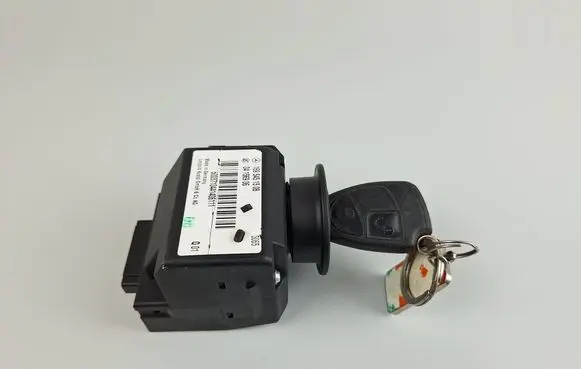 Mercedes-Benz B W245 Ignition lock 1695451508 A1695451508