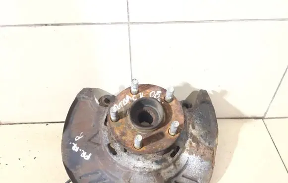 Subaru Outback Front wheel hub spindle knuckle