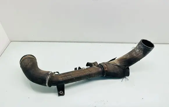 Volvo V60 Intercooler hose/pipe 31422153