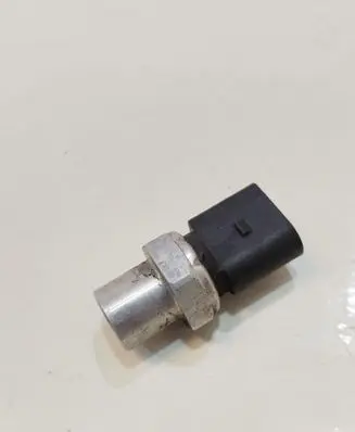 Volkswagen PASSAT B8 Air conditioning (A/C) pressure sensor 4H0959126B