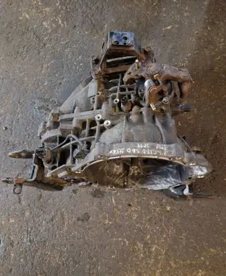 Manual 6 speed gearbox