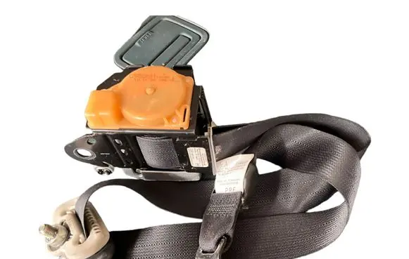 Mazda CX-7 Front seatbelt TKAH2EH910 0438112 C9586N