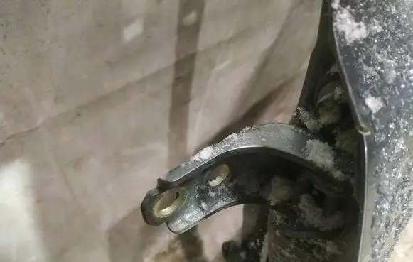 Honda Civic Front door upper hinge 