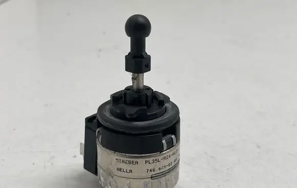 Tesla Model 3 Headlight level adjustment motor 74862103AA