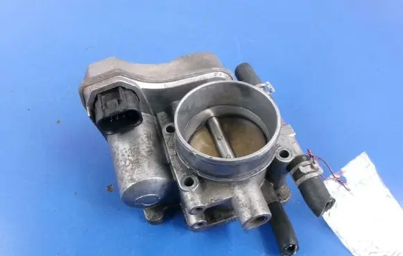 Opel Omega B2 Throttle body valve 09128518
