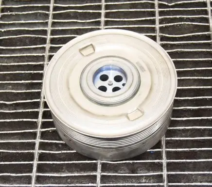 BMW 2 F22 F23 Crankshaft pulley 8650996