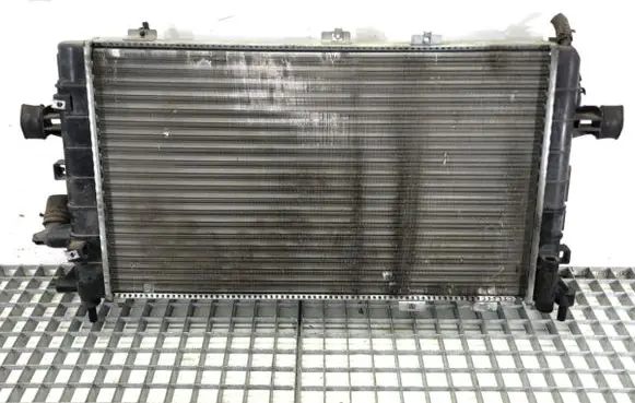 Opel Astra H Coolant radiator