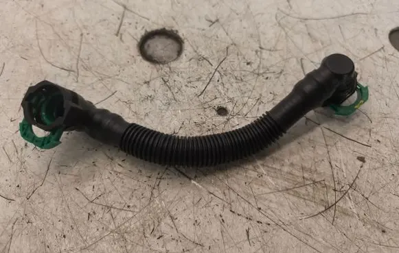 Toyota C-HR II Fuel line pipe