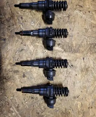 Audi A3 S3 8L Fuel injectors set 038130073AG