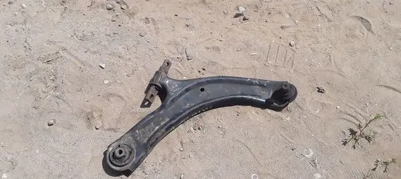 Nissan Qashqai Front lower control arm/wishbone