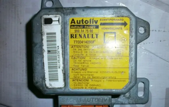 Renault Megane I Airbag control unit/module 7700414090F 550347500