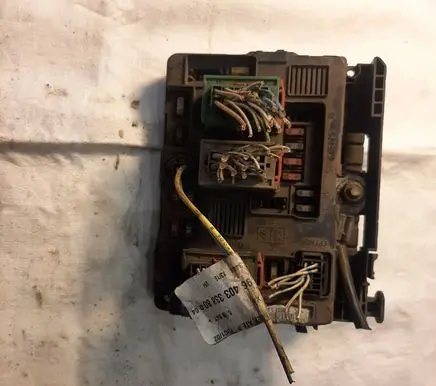 Citroen C5 Fuse box set 9640333880