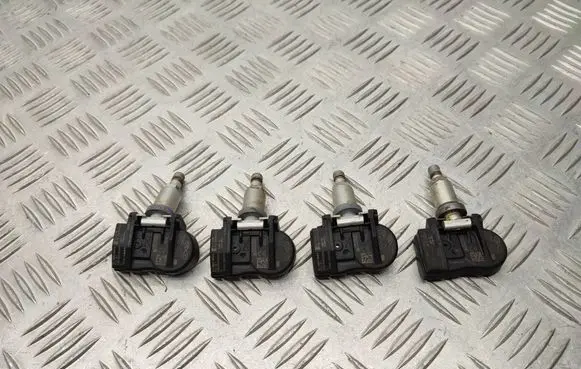 Hyundai Santa Fe Tire pressure sensor 529333N100 529332M650