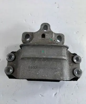 Audi Q3 8U Gearbox mount