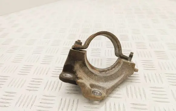 Ford Focus Driveshaft support bearing bracket