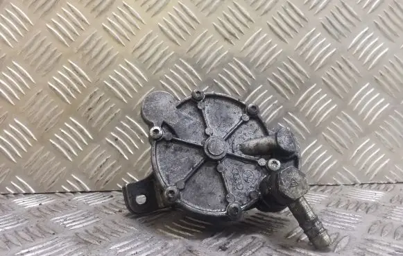 Volkswagen Transporter - Caravelle T4 Vacuum pump 075145100