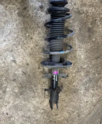 Renault Captur II Front shock absorber/damper 543027183R