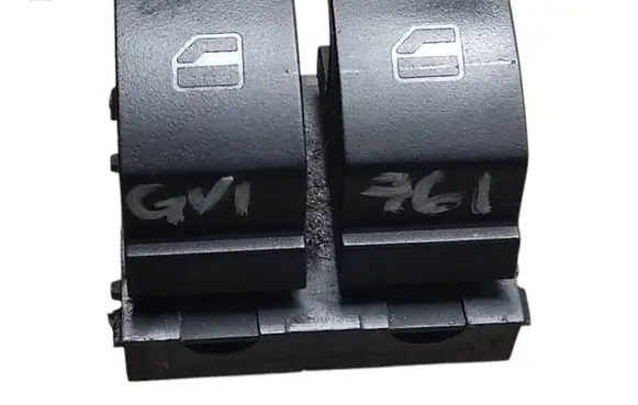 Volkswagen Golf VI Electric window control switch