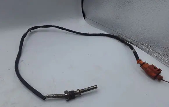 Audi A4 S4 B8 8K Exhaust gas temperature sensor 03L906088CC