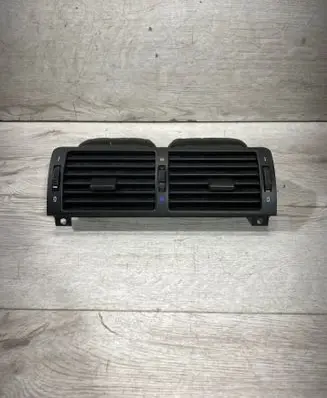 BMW 3 E46 Dash center air vent grill 8370742