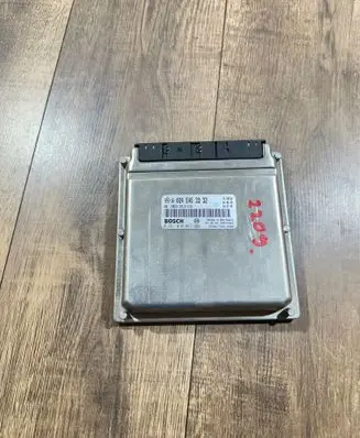 Mercedes-Benz S W220 Engine control unit/module A0245453332 0281010067 28RTE633