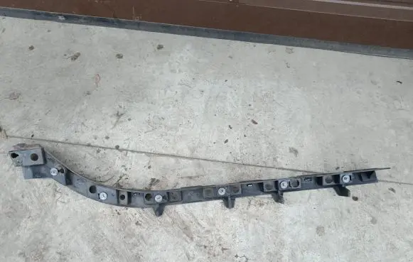 Sill/side skirt trim
