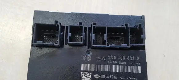 Volkswagen PASSAT B6 Door control unit/module 3c0959433r