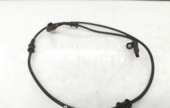 Mercedes-Benz GLE (W166 - C292) ABS brake wheel speed sensor A1669054002