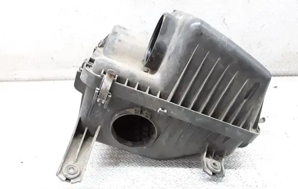 KIA Sorento Air filter box 281103E200