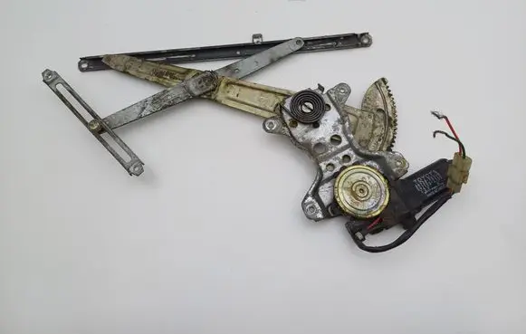 Toyota Carina T190 Front door window regulator with motor 8572020080 0621002231