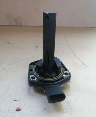 Audi A6 S6 C6 4F Oil level sensor 00807905