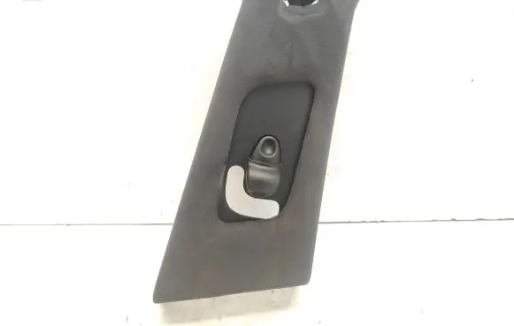 Maserati Ghibli (B) pillar trim (top) 670010337