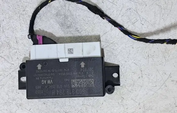 Volkswagen PASSAT B8 Parking PDC control unit/module 5Q0919294H 307804 5Q0919294A