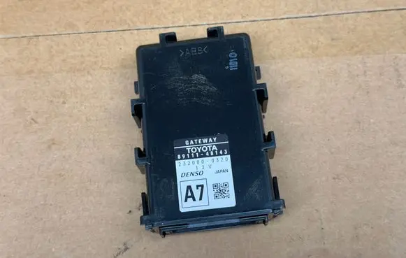 Lexus RX 450H Gateway control module 8911148143
