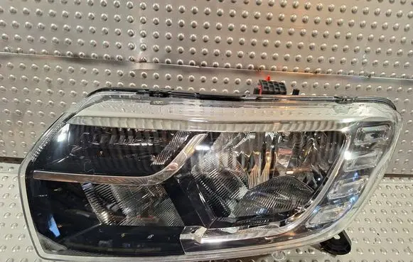 Dacia Sandero II Headlight/headlamp S25053612 260605665R