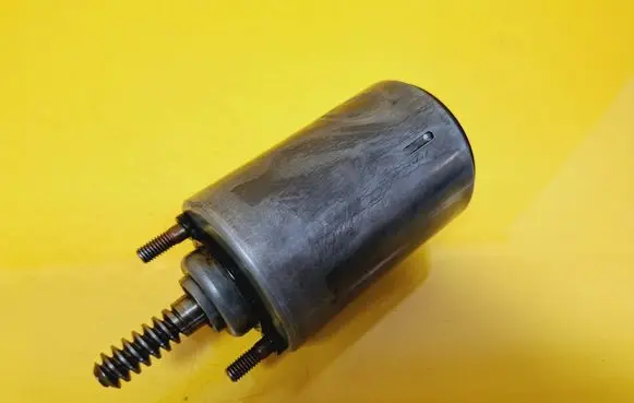 BMW 3 E46 Camshaft vanos timing valve 750929504