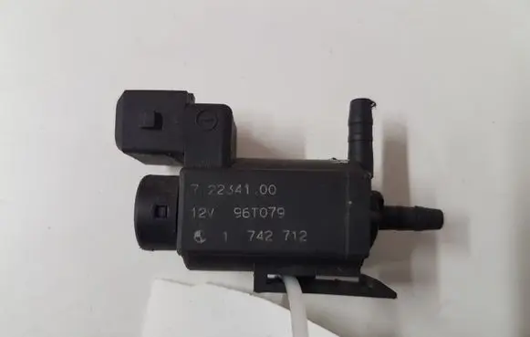 BMW 3 E46 Turbo solenoid valve 72234100 1742712