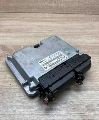 Opel Vectra B Engine control unit/module ECU 24417194 0281010269